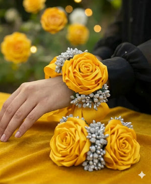 Mayon flower jewelry gajra bracelet set Pakistan - mehndi haldi floral wrist jewelry Gift Studio