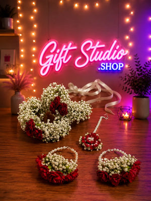 Mehndi Flower Jewellery Set Fresh Gajra and Genda Bridal Jewelry - Gift Studio Pakistan photo 4