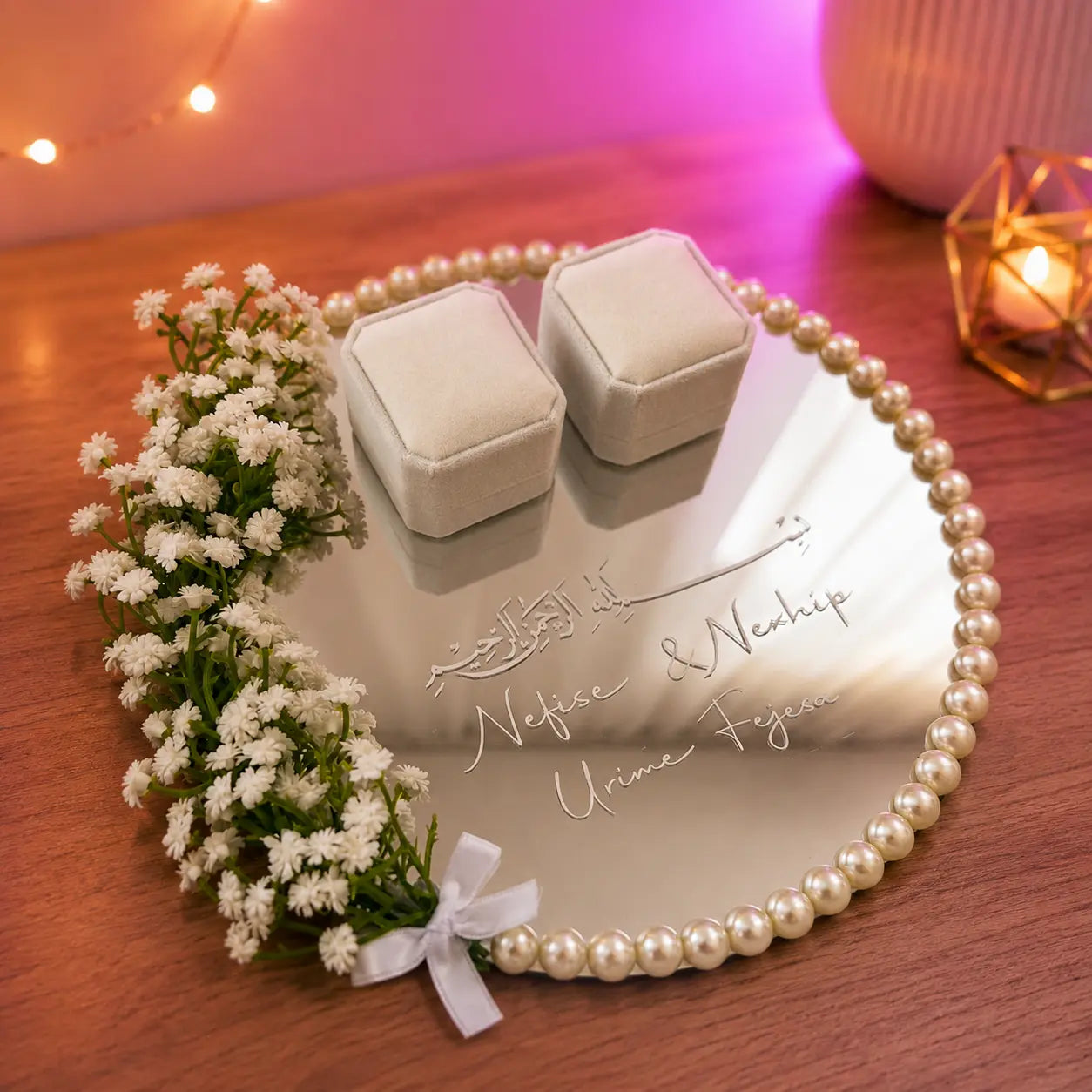White dried flower ring tray with gift box for engagement