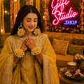 Mayoon Bridal Flower Jewellery Set Floral Gajra and Maang Tikka - Gift Studio Pakistan photo 1
