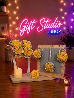 Mehndi Flower Jewellery Set Fresh Gajra and Genda Bridal Jewelry - Gift Studio Pakistan photo 5